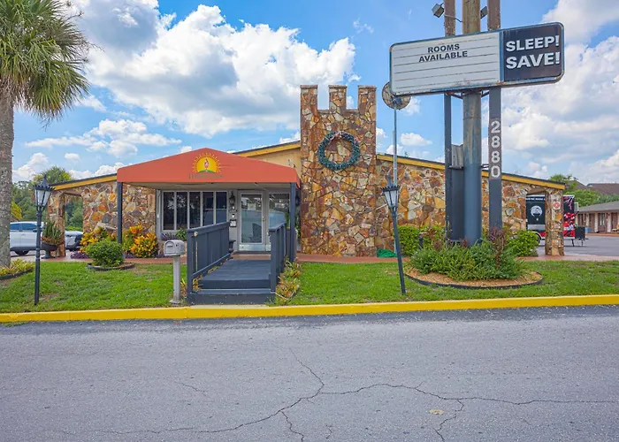 Liberty Garden Inn By Oyo Kissimmee Near Disney World